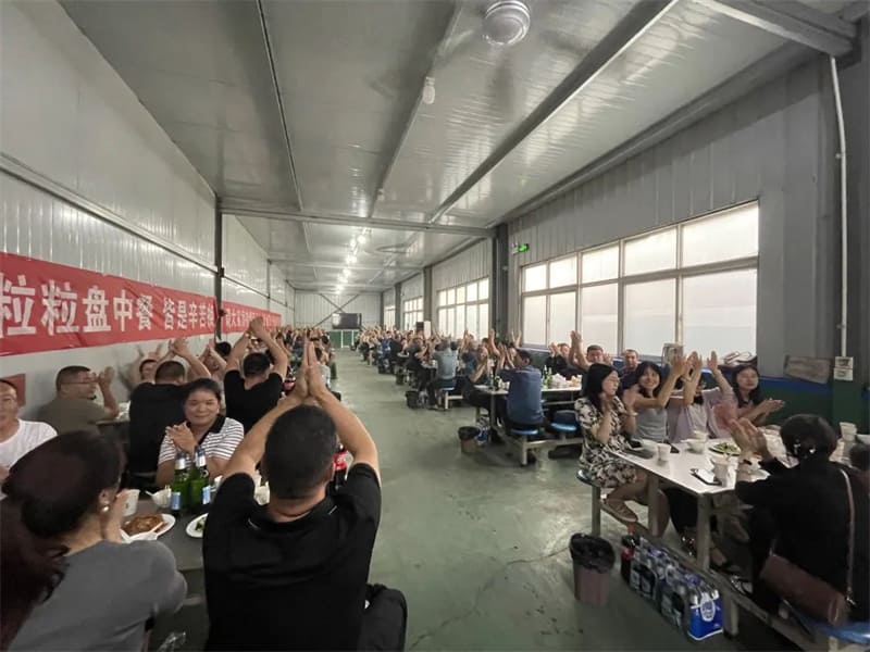 歡聚端午，萬“粽”一心 I洛陽高飛橋隧機械股份有限公司舉行迎端午員工聚餐活動